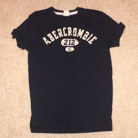 abercrombie and fitch tee shirts - Picture 2 of 3